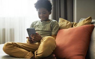 É possível ter um uso seguro da internet na infância e adolescência?